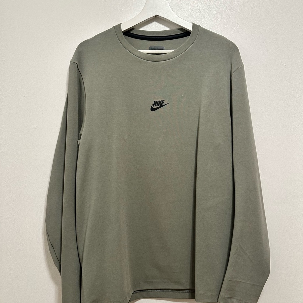Nike Tech Long Sleeve